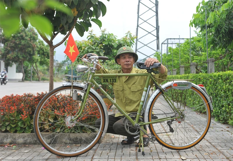 “Lãng tử xe đạp” và chiếc xe mang tên “Độc lập”