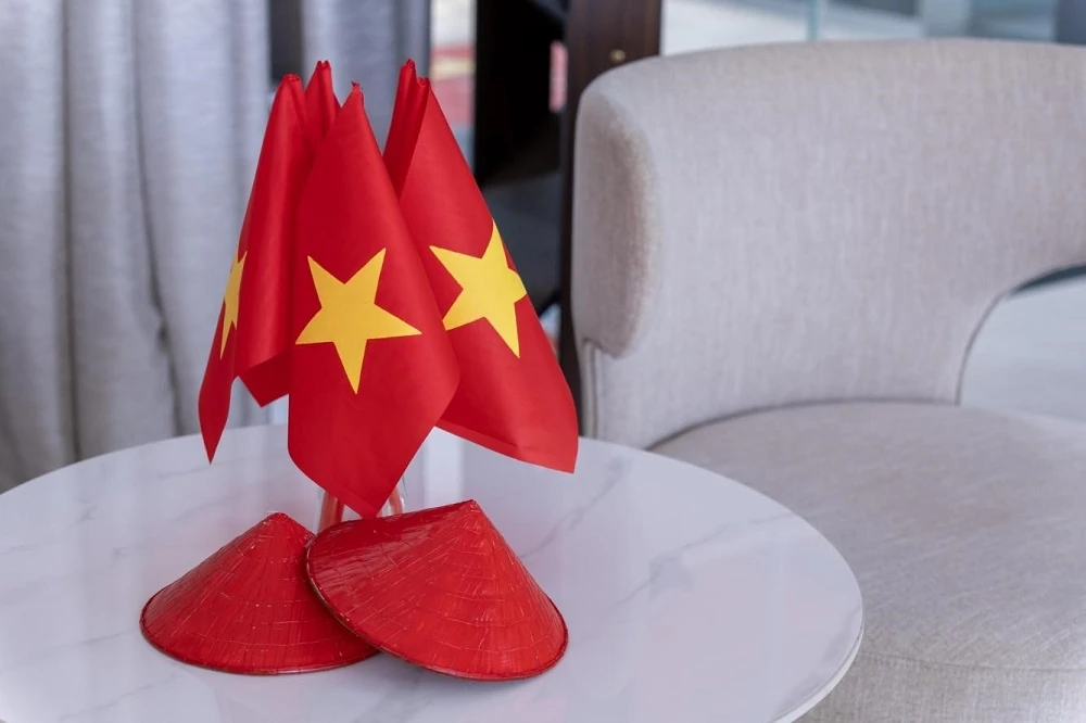 Lamori - bản hòa ca ngày thống nhất