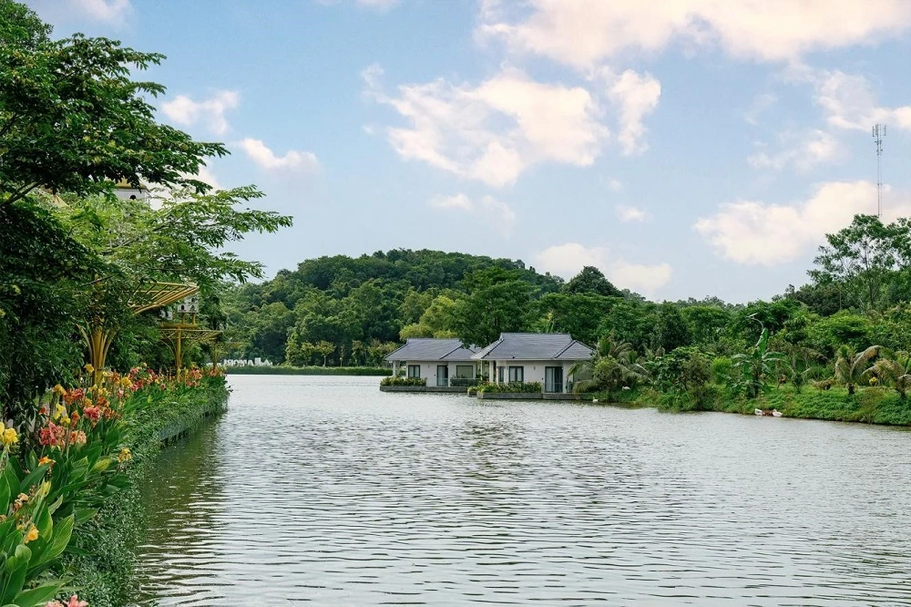Lamori - bản hòa ca ngày thống nhất