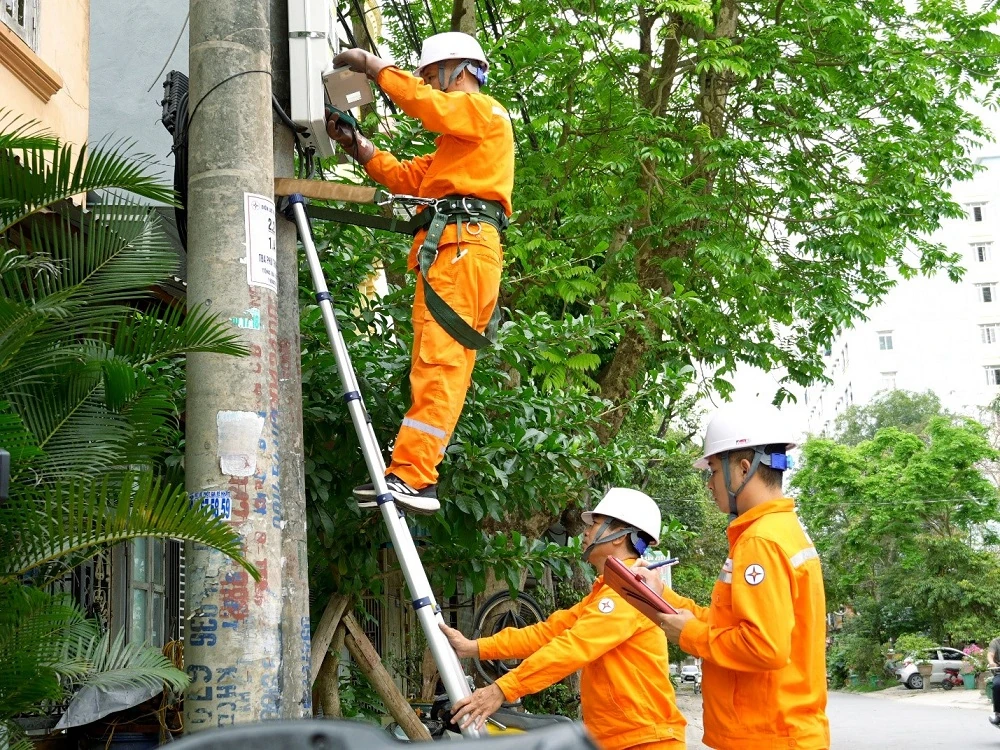 Đảm bảo cấp điện phục vụ khai mạc Tuần Văn hóa kỷ niệm 65 năm kết nghĩa thị xã Thanh Hóa - thị xã Hội An