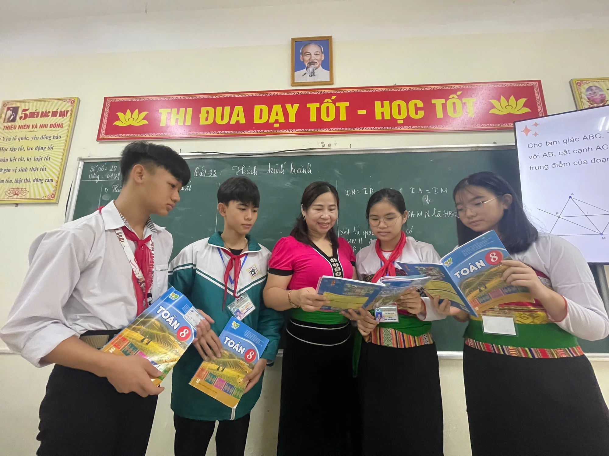 Đưa chính sách đến gần với đồng bào dân tộc thiểu số và miền núi xứ Thanh