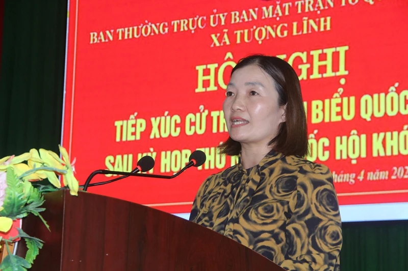 Đại biểu Quốc hội tiếp xúc cử tri xã Tượng Lĩnh