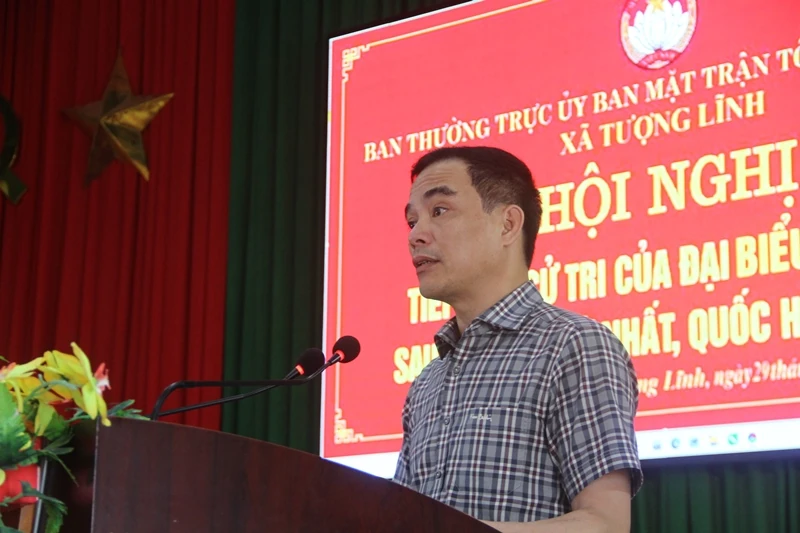 Đại biểu Quốc hội tiếp xúc cử tri xã Tượng Lĩnh