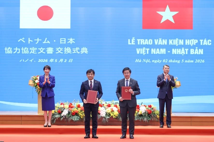 Việt Nam, Nhật Bản trao nhiều văn kiện hợp tác quan trọng