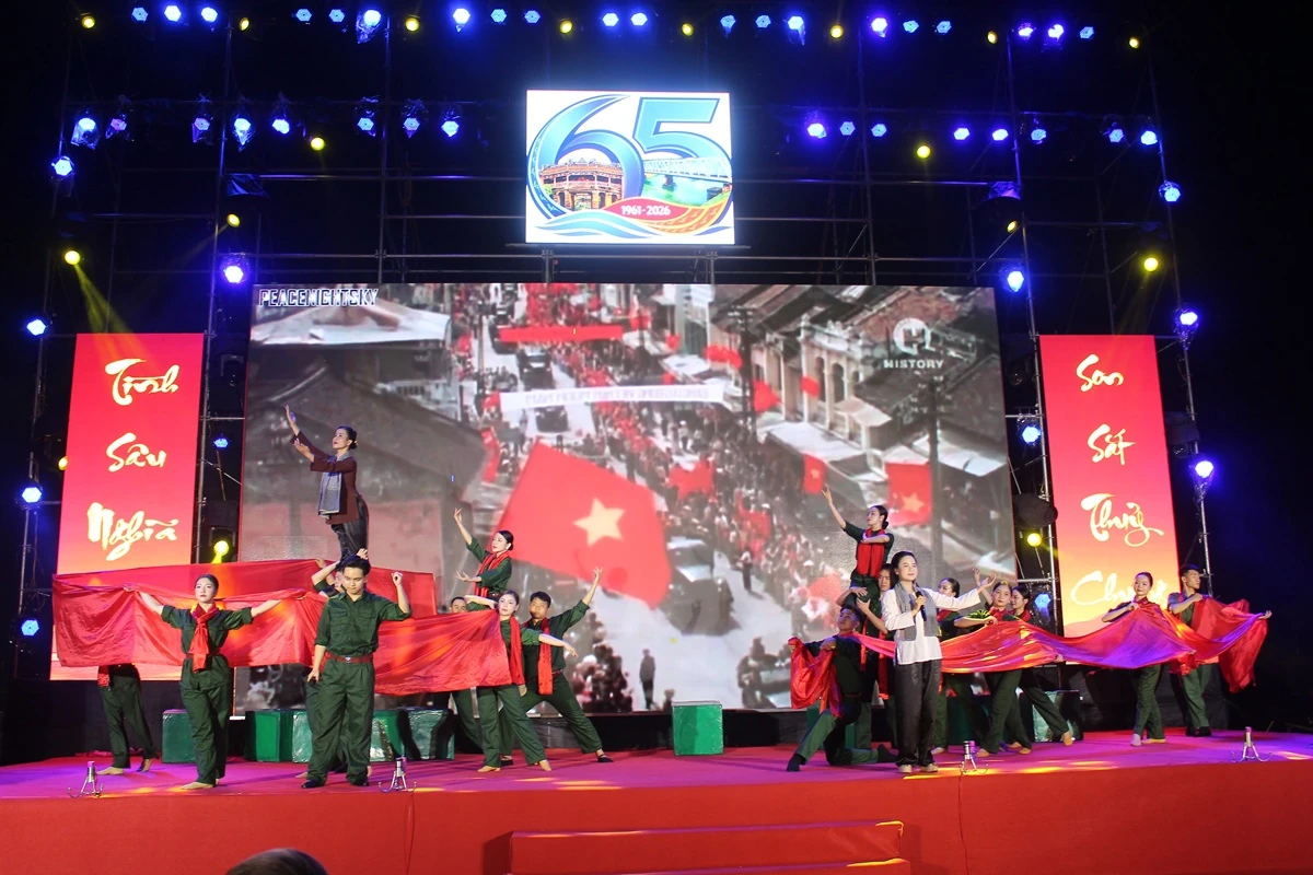 Khai mạc Tuần Văn hóa kỷ niệm 65 năm kết nghĩa thị xã Thanh Hóa - thị xã Hội An