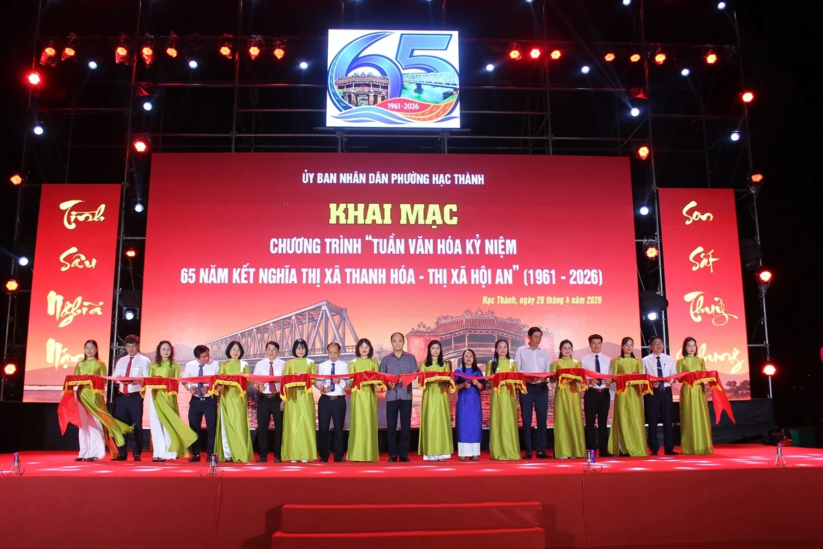 Khai mạc Tuần Văn hóa kỷ niệm 65 năm kết nghĩa thị xã Thanh Hóa - thị xã Hội An