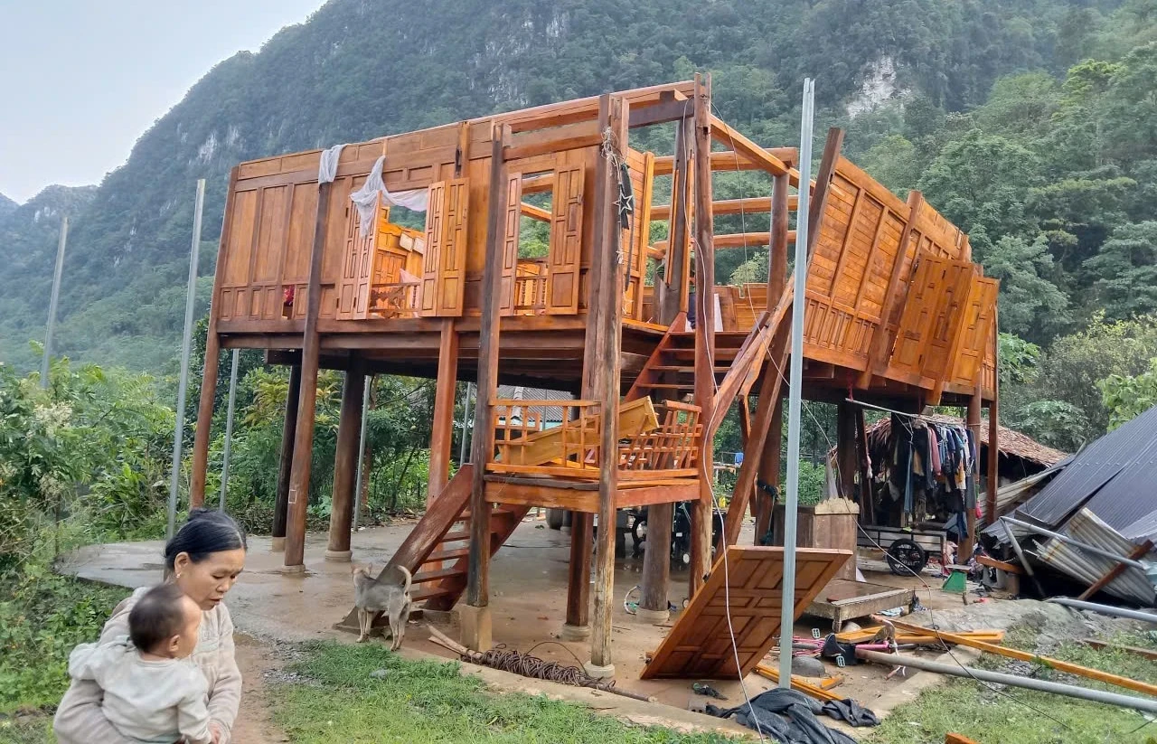 Cảnh báo dông lốc, người dân cần theo dõi diễn biến thời tiết, chủ động phòng tránh, giảm thiểu thiệt hại