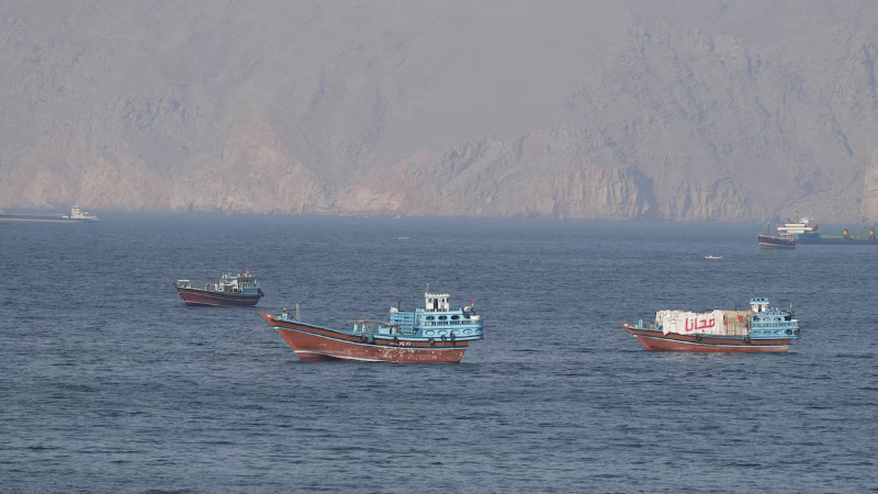 Mỹ bác đề xuất eo biển Hormuz của Iran, đàm phán ngừng bắn rơi vào bế tắc