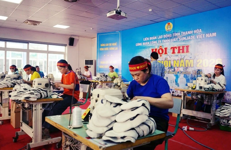 Hội thi tay nghề giỏi trong công nhân lao động Công ty TNHH Giầy Sunjade Việt Nam