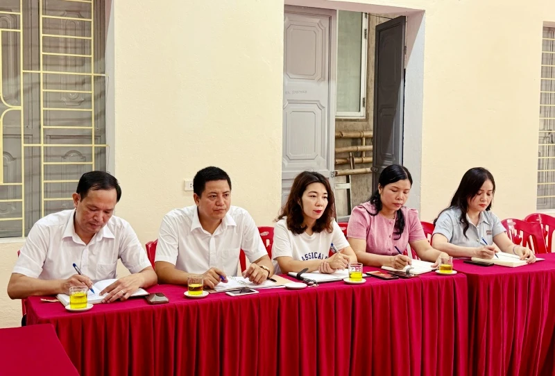 MTTQ phường Hạc Thành giám sát việc thực hiện Luật Dân chủ ở cơ sở tại tổ dân phố Ngọc Trạo 8