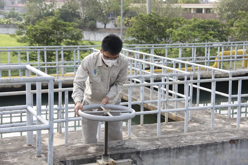 Đầu tư xây dựng các công trình nước sạch