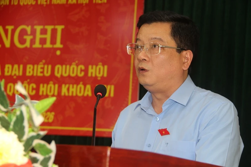 Đại biểu Quốc hội tiếp xúc cử tri xã Hợp Tiến