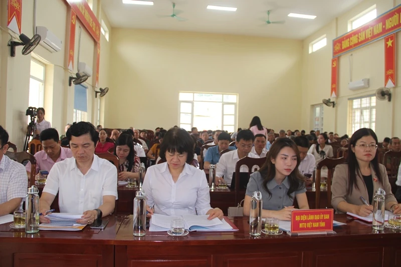 Đại biểu Quốc hội tiếp xúc cử tri xã Thượng Ninh