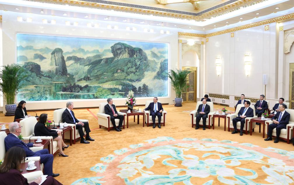 Thủ tướng Trung Quốc kêu gọi Mỹ tăng cường đối thoại, mở rộng hợp tác thực chất