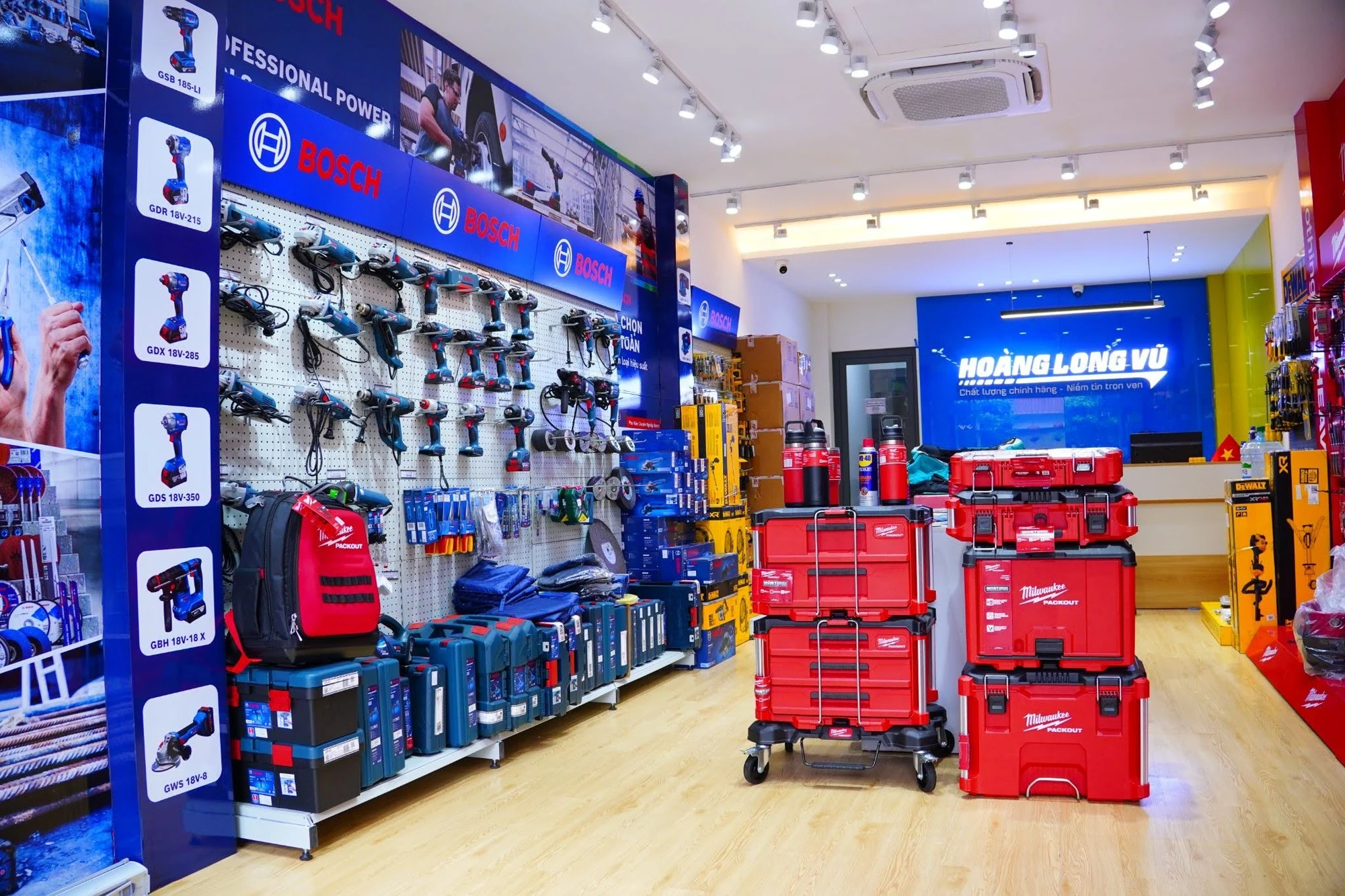 Bosch, Milwaukee, Makita hay DeWalt: Nên chọn dụng cụ cầm tay nào phù hợp?