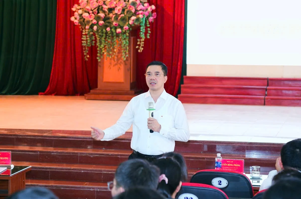 Đổi mới tư duy và phương thức lãnh đạo, chỉ đạo là mệnh lệnh từ thực tiễn