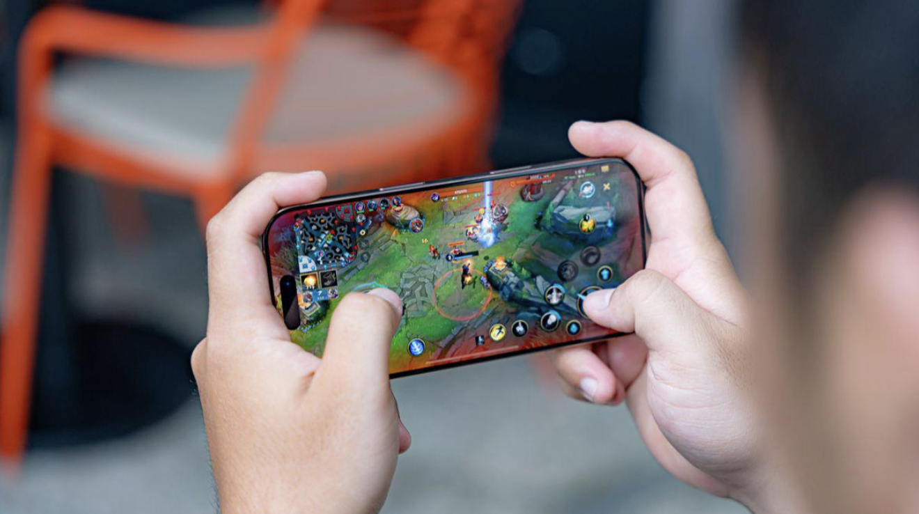 iPhone 16 Pro vẫn “đè bẹp” máy mới? - Top iPhone mới