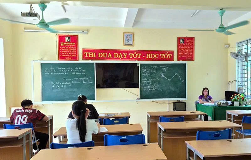 Nhiều khó khăn trong dạy và học tiếng Anh ở vùng cao