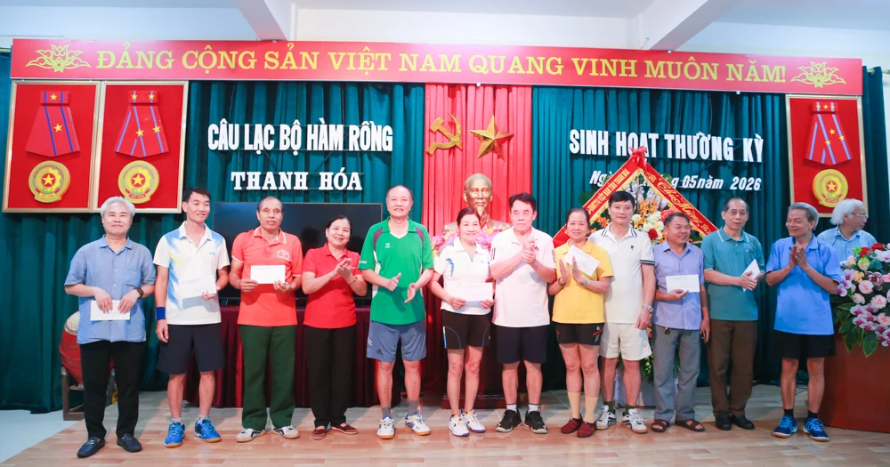 Câu lạc bộ Hàm Rồng bế mạc chương trình giao lưu thể thao