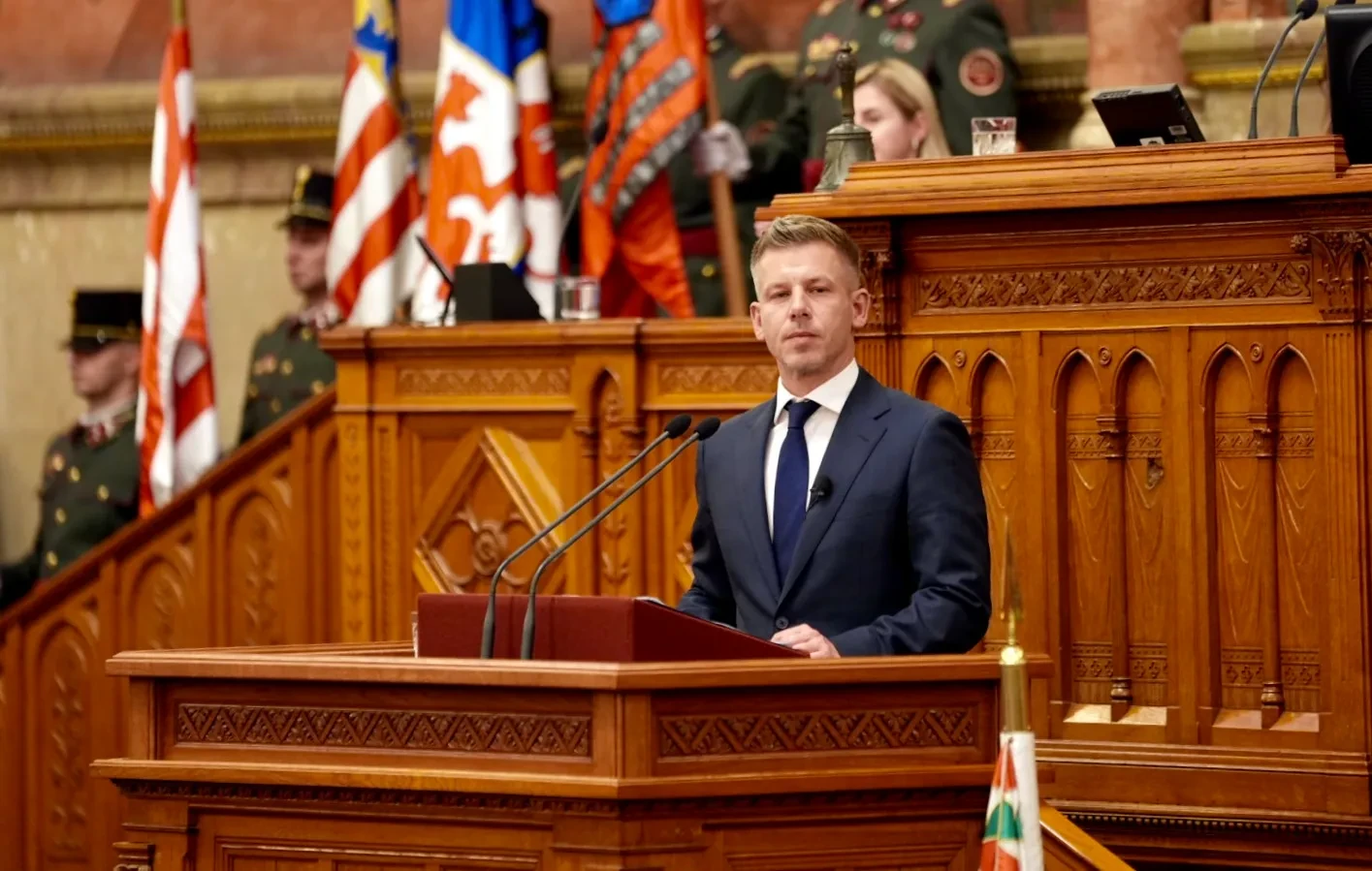 Hungary: Chính phủ mới được thành lập với “ di sản khó khăn và đầy biến động”