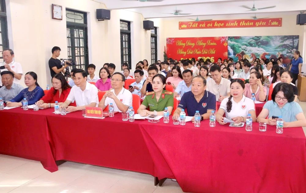 Chung tay xây dựng môi trường an toàn, yêu thương và không bạo lực với trẻ em