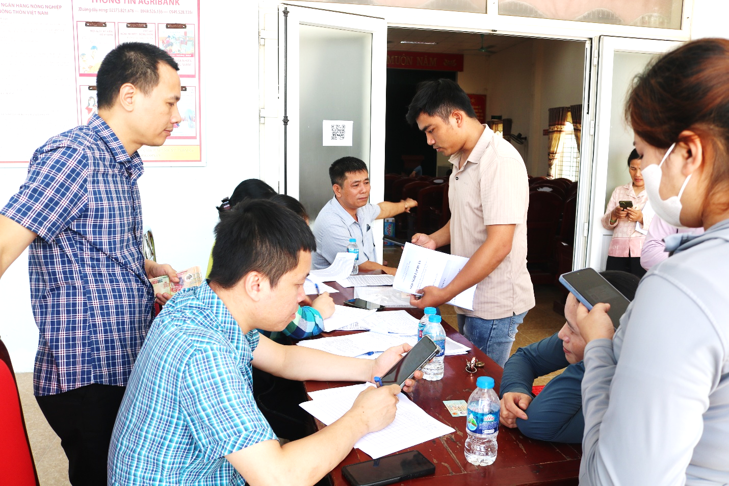 Xã Hoằng Tiến tập huấn triển khai phương án đảm bảo thông tin liên lạc cho tàu cá