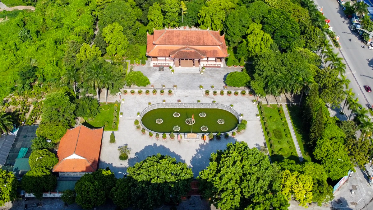 Khu tưởng niệm Bác Hồ - điểm đến tháng 5