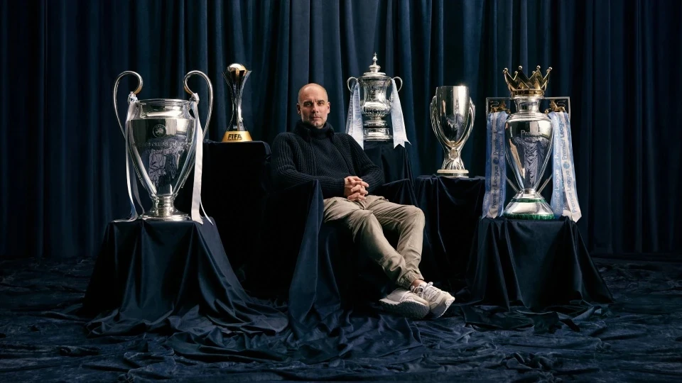 CLB Thanh Hóa tiếp tục bị FIFA cấm chuyển nhượng lần thứ 5 trong năm 2026; Carrick chính thức được bổ nhiệm làm HLV trưởng MU