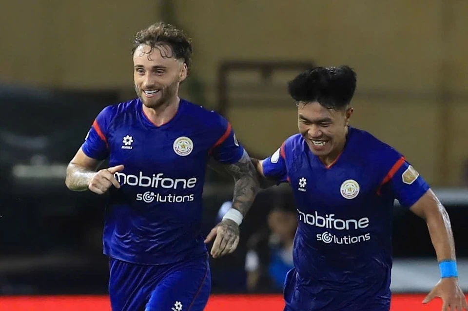 CLB Thanh Hóa tiếp tục bị FIFA cấm chuyển nhượng lần thứ 5 trong năm 2026; Carrick chính thức được bổ nhiệm làm HLV trưởng MU