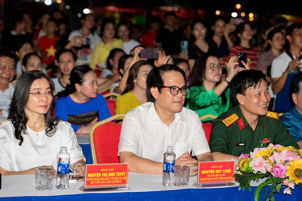 Rực rỡ đêm khai mạc Liên hoan Văn hóa truyền thống các dân tộc thiểu số tỉnh Thanh Hóa năm 2026