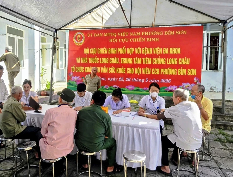 390 hội viên CCB phường Bỉm Sơn được khám sức khỏe miễn phí
