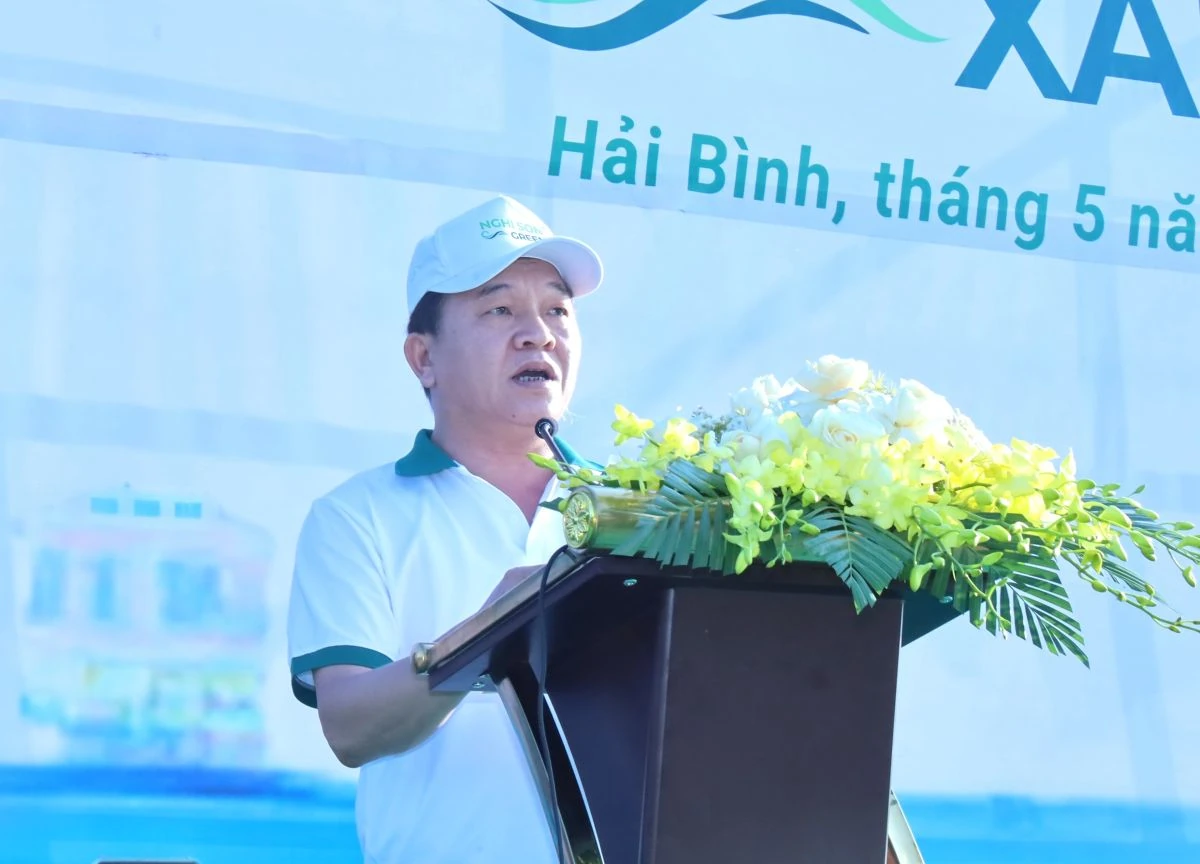 “Nghi Sơn Xanh” 2026: Gần 1.000 người chung tay làm sạch biển