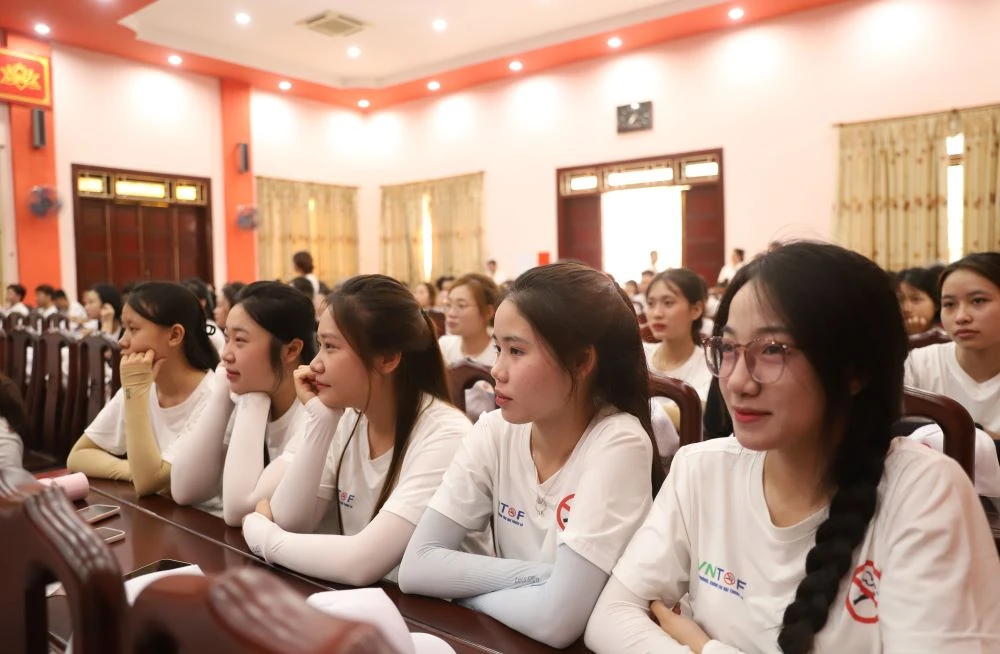 Mít tinh hưởng ứng Ngày Thế giới không thuốc lá và Tuần lễ Quốc gia không thuốc lá năm 2026