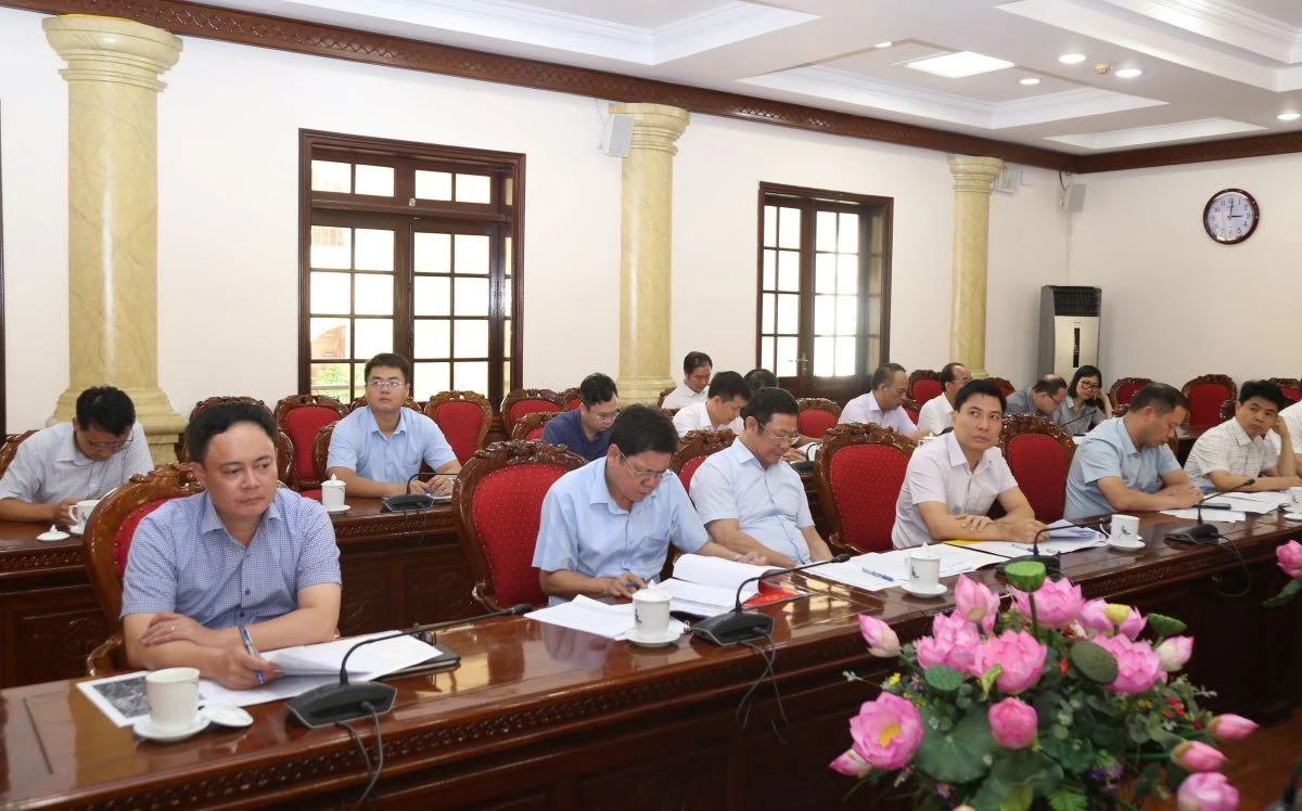 Thực hiện tốt nhiệm vụ sắp xếp thôn, tổ dân phố để gần dân, sát dân, phục vụ Nhân dân tốt hơn