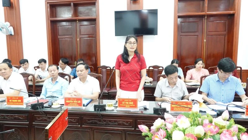 Đoàn kiểm tra của Ban Thường vụ Tỉnh ủy làm việc với 5 xã
