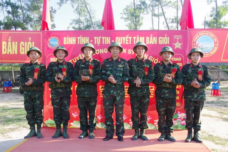 Chiến sĩ mới Sư đoàn 341 hoàn thành tốt nội dung 3 tiếng nổ