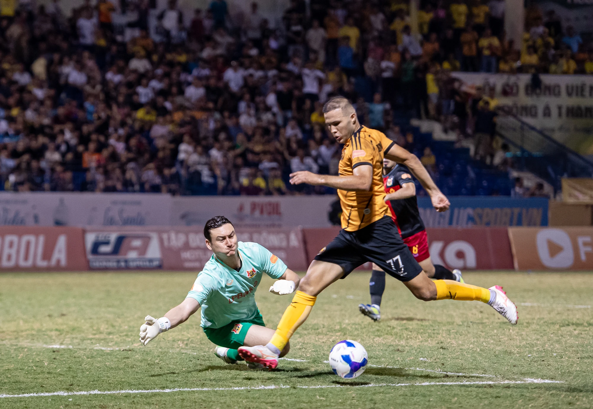 Đông Á Thanh Hóa chính thức trụ hạng sau vòng 25 V.League 2025/26