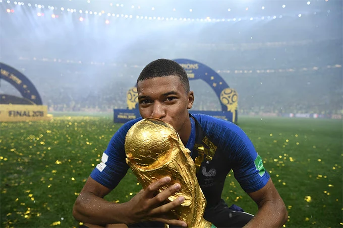 Messi nguy cơ vắng mặt tại World Cup 2026; HLV Park Hang Seo bất ngờ dẫn dắt đội bóng Thái Lan