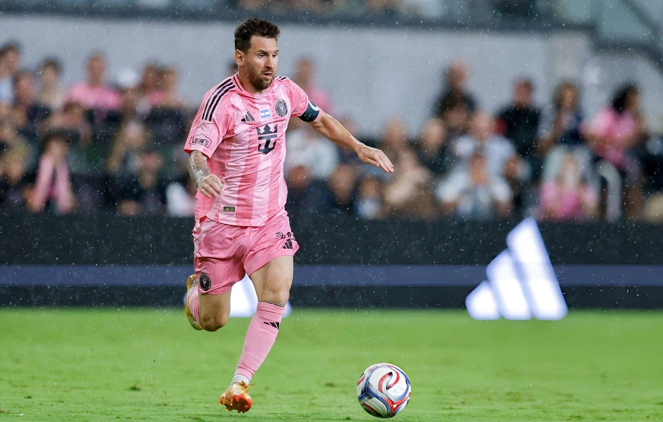 HAGL kỳ vọng “phép màu” từ sự trở lại của ông Vũ Tiến Thành; Messi hồi phục tích cực trước World Cup 2026