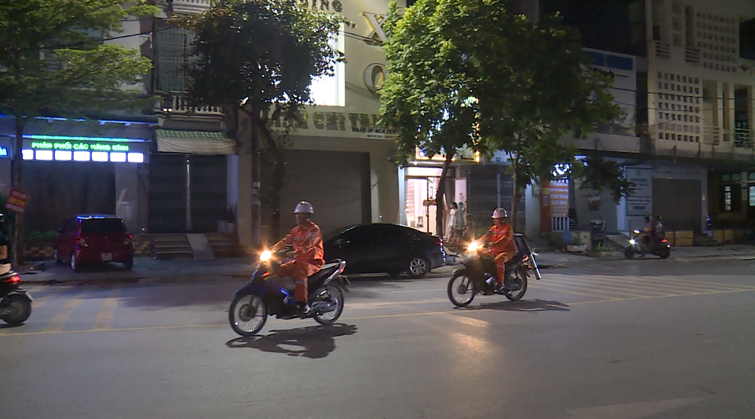 Xuyên đêm giữ mạch sáng