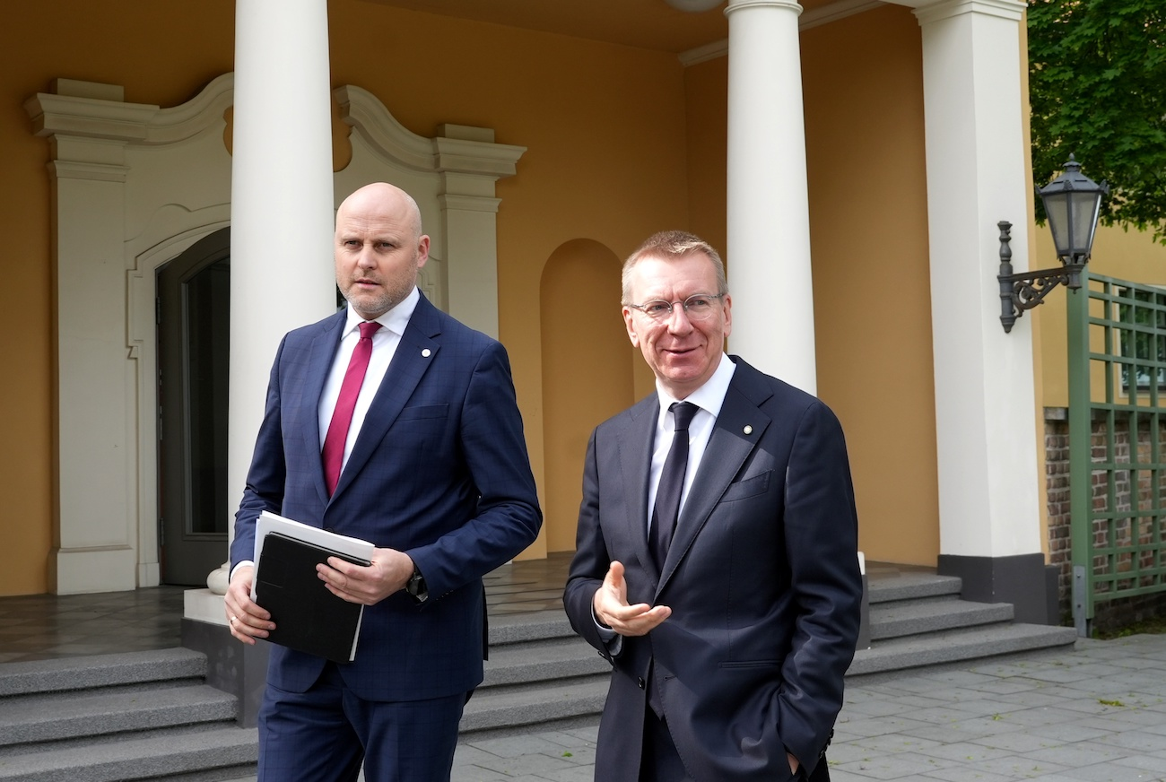 Latvia thành lập chính phủ mới sau khủng hoảng liên quan UAV