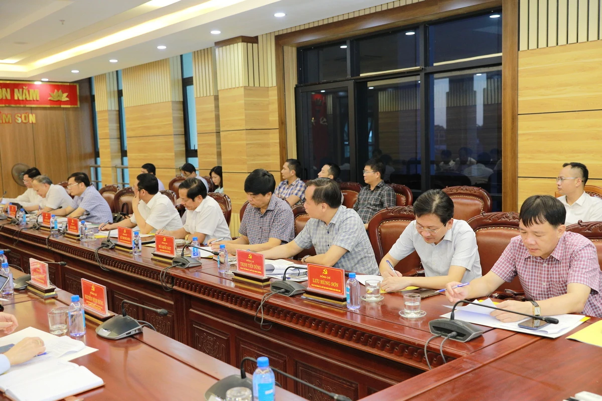 Bí thư Tỉnh ủy Lê Đức Thái: Xử lý các dự án tồn đọng là nhiệm vụ chính trị cấp thiết