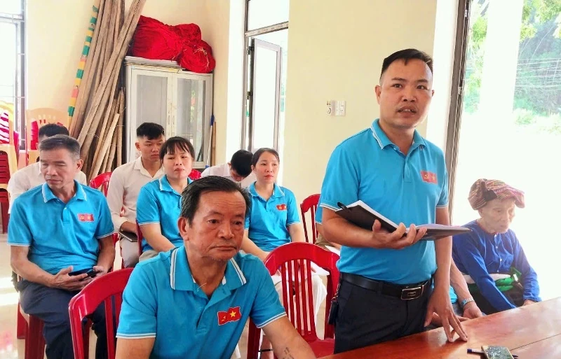 Giám đốc Sở Tư pháp dự sinh hoạt chi bộ thôn Yên Mỹ