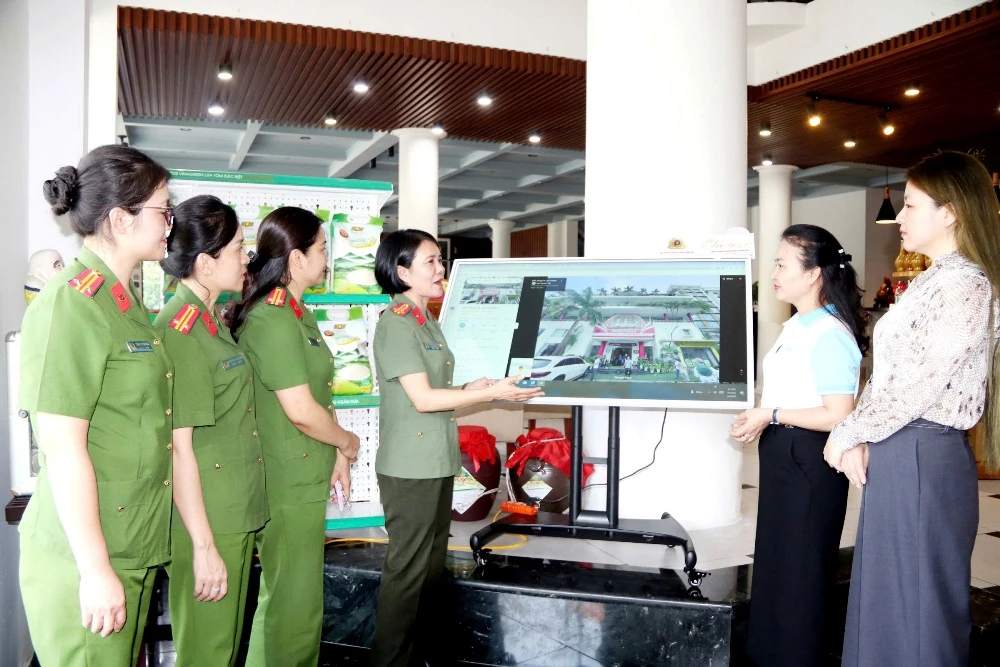 Ra mắt Kiosk giới thiệu văn hóa, du lịch, sản phẩm OCOP xứ Thanh