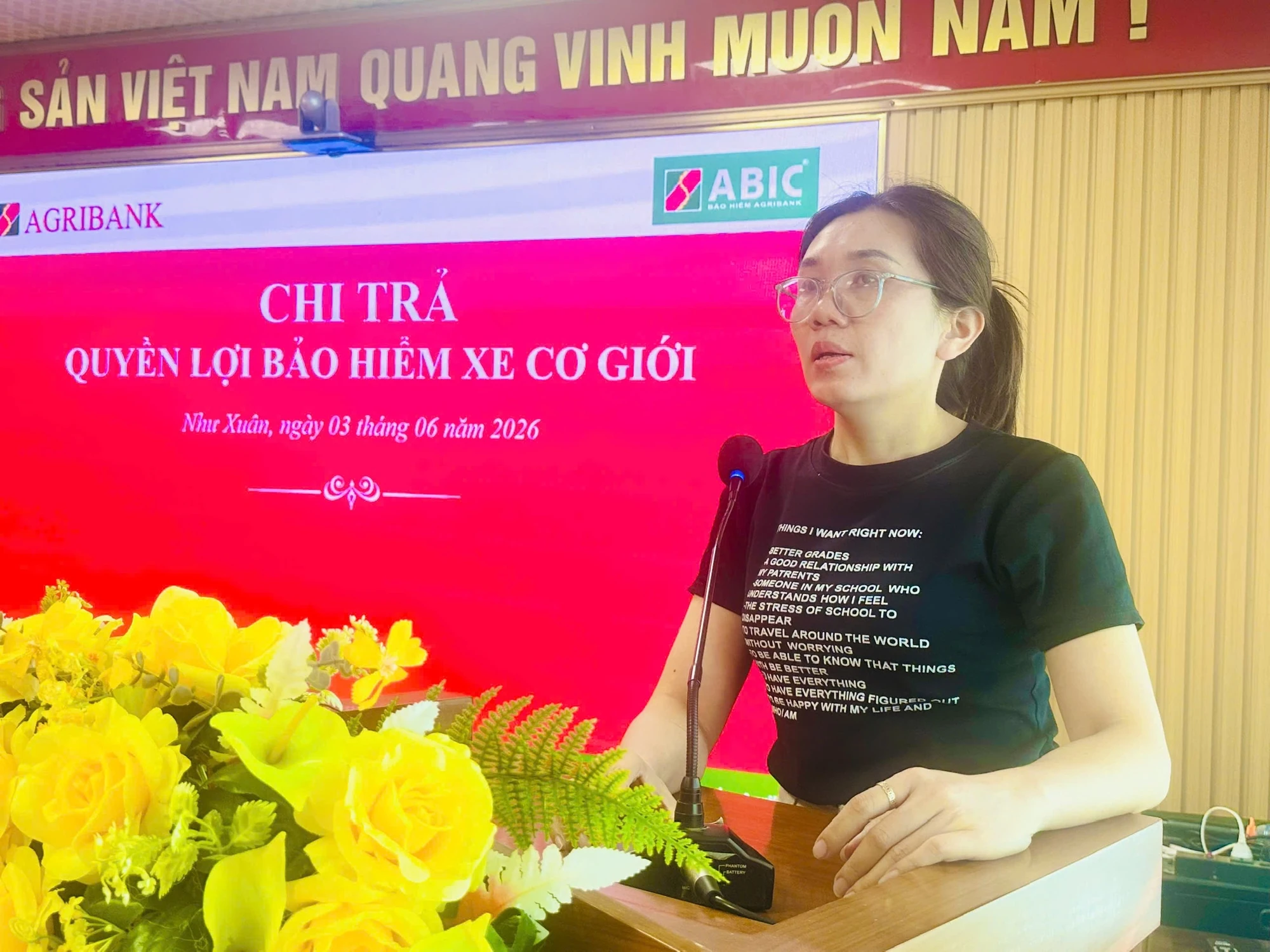 Chi trả hơn 1,1 tỷ đồng quyền lợi bảo hiểm cho khách hàng