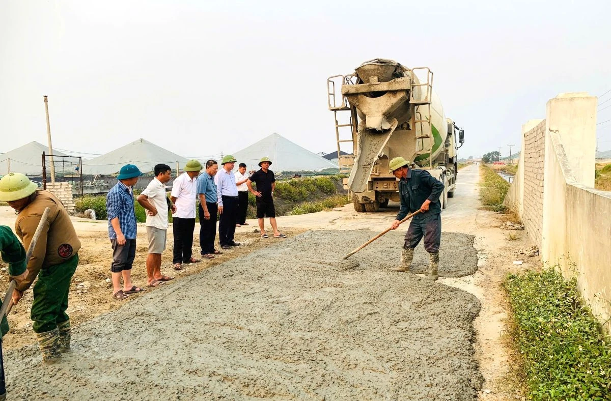 Ngọc Sơn: Đổi mới tư duy quản trị, phục vụ Nhân dân ngày càng tốt hơn