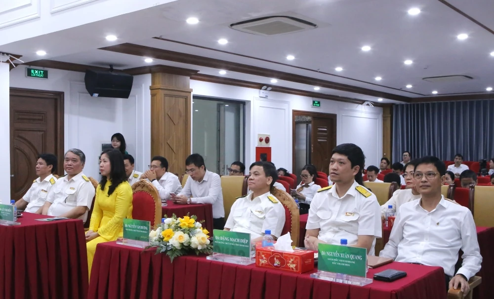 Ngành Thuế và Vietcombank cùng hỗ trợ hộ kinh doanh vững bước chuyển đổi