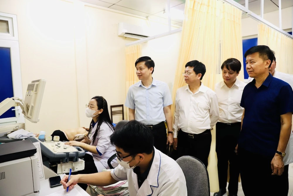 Hơn 1.000 người dân Thanh Hóa được khám sàng lọc
