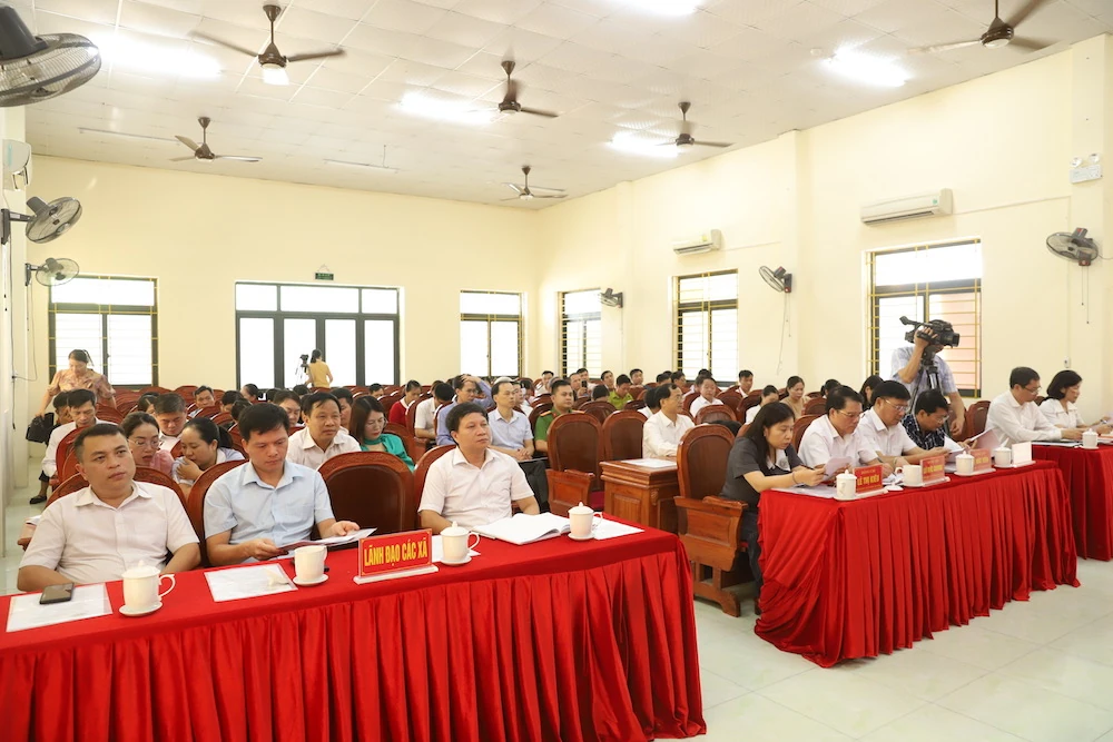 Cử tri mong muốn có thêm cơ chế thu hút đầu tư vào khu vực miền núi