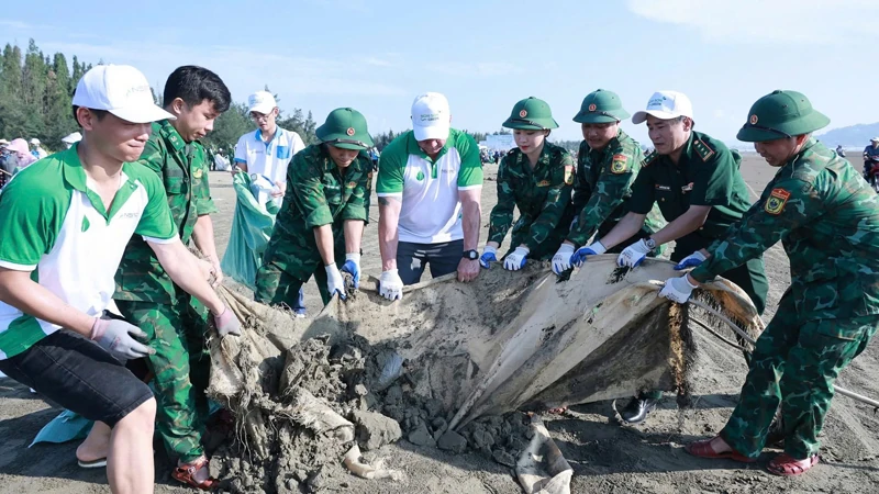 Từ sáng kiến tiên phong đến chương trình hành động quy mô lớn vì môi trường biển